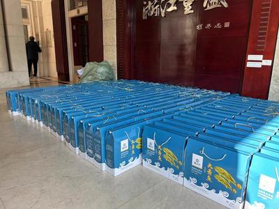 闽南的心,做着闽南人的事,这里有海蜇、黄鱼等生鲜礼包产品,自 - 抖音