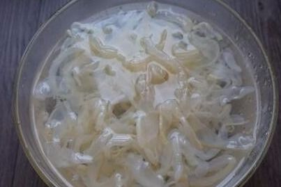 海蜇皮怎么泡发,去咸味